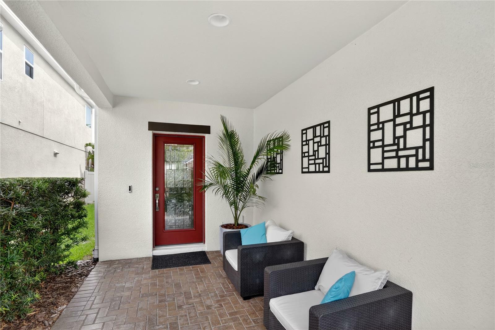 Property Photo: 2612 San Simeon Way FL 34741