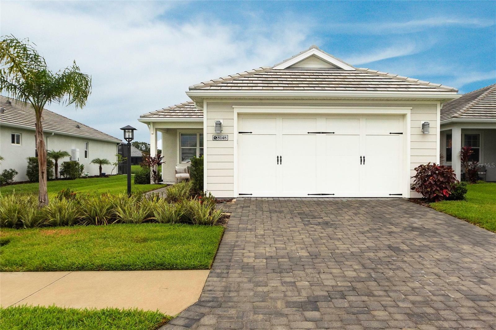 Property Photo: 8148 Sternway Road FL 34240
