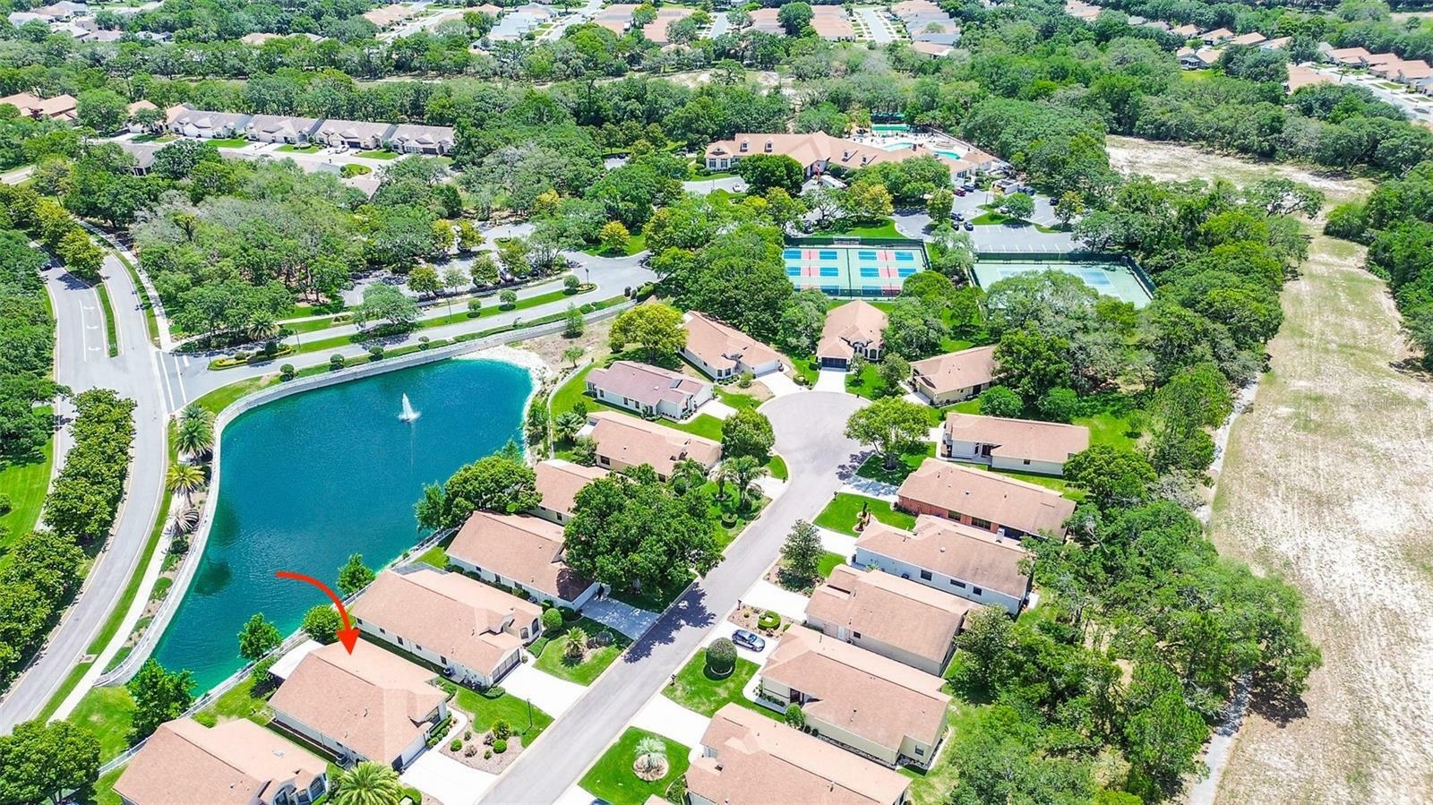 Property Photo: 11121 Cherrywood Court FL 34609