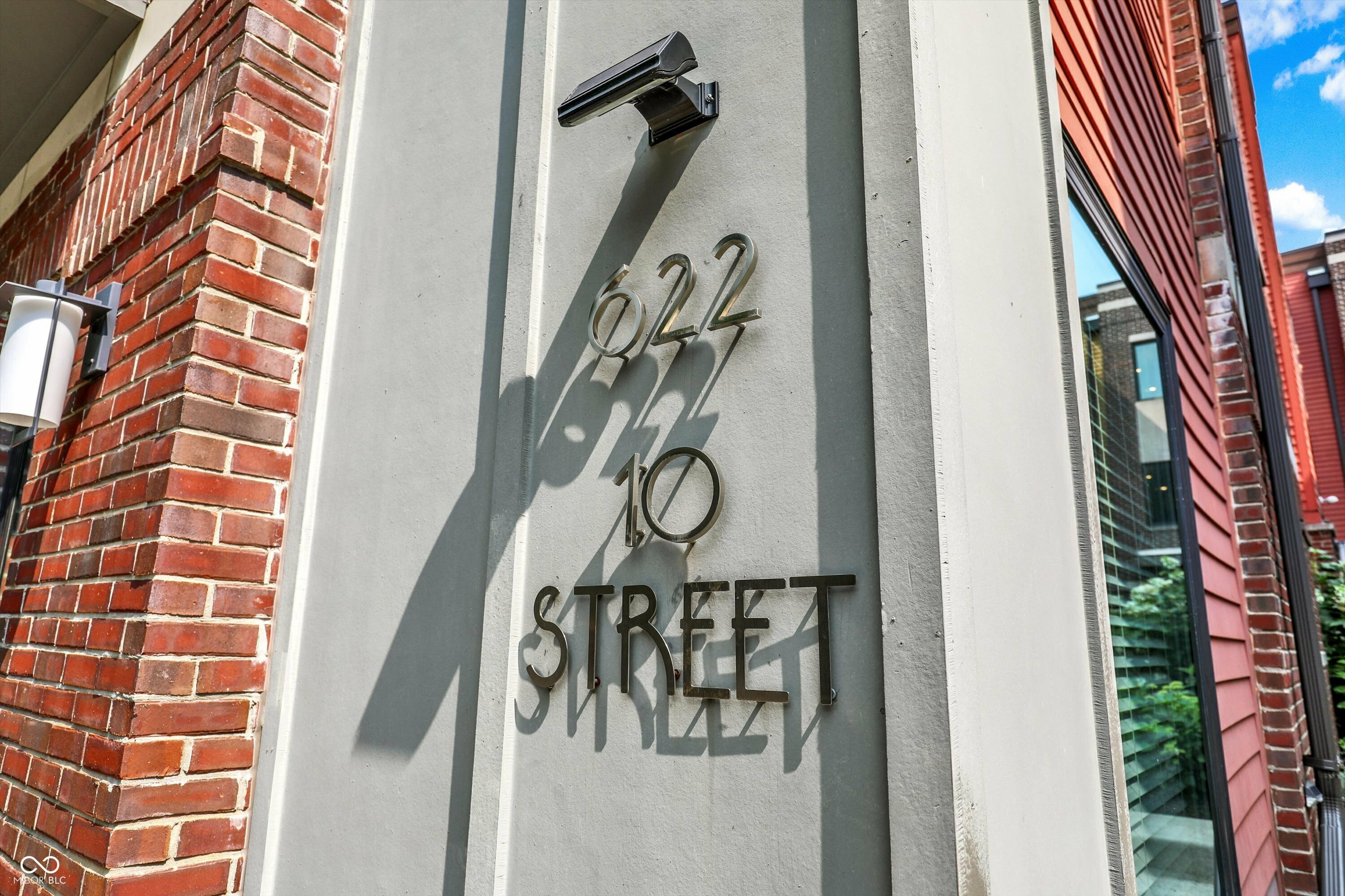 Property Photo: 622 E 10th Street 310 IN 46202