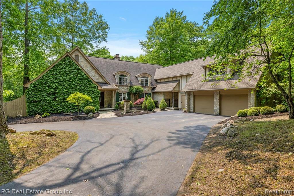 Property Photo:  2536 Addison Hills Court  MI 48370 2443 