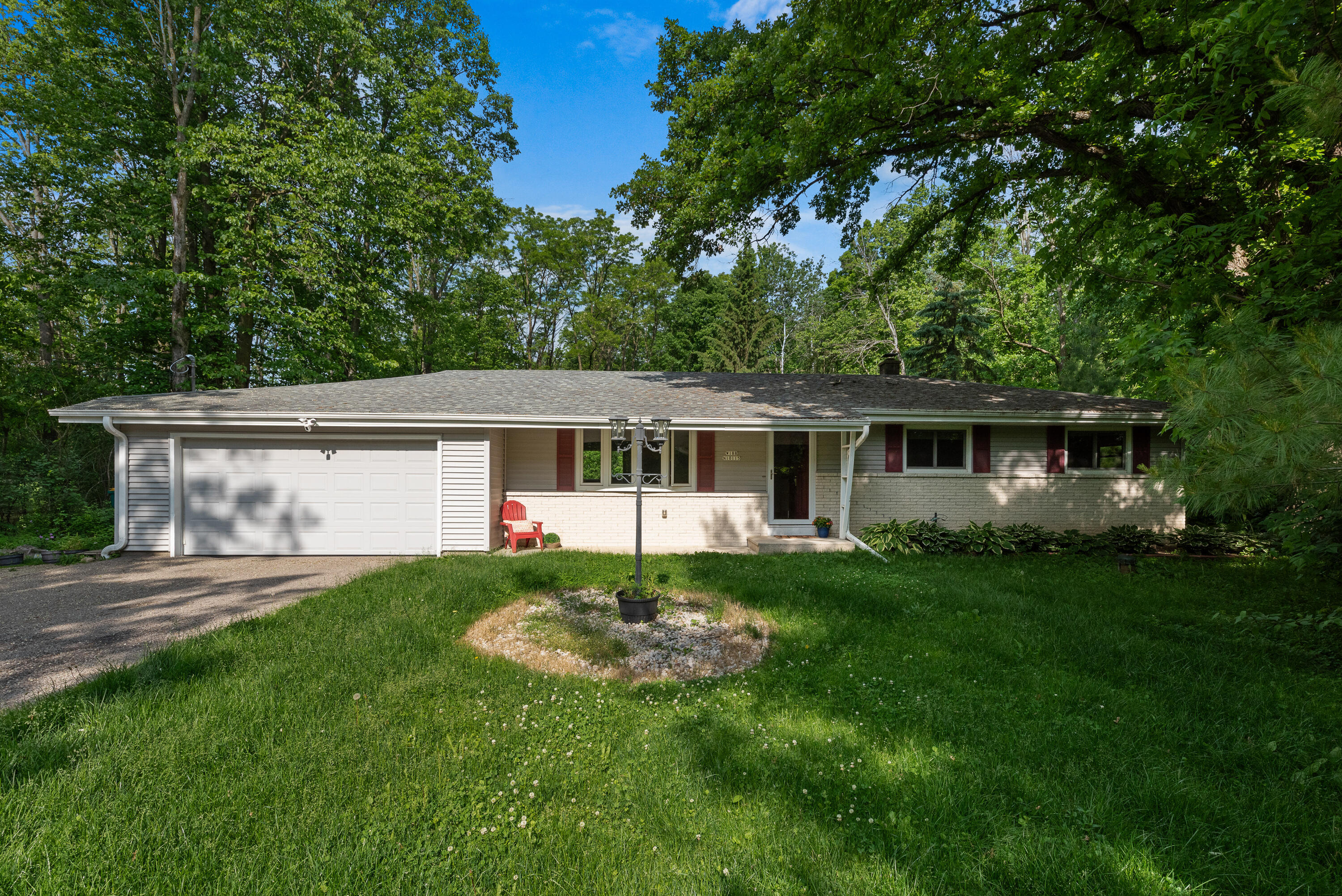 Property Photo:  W188n10115 Maple Rd  WI 53022 