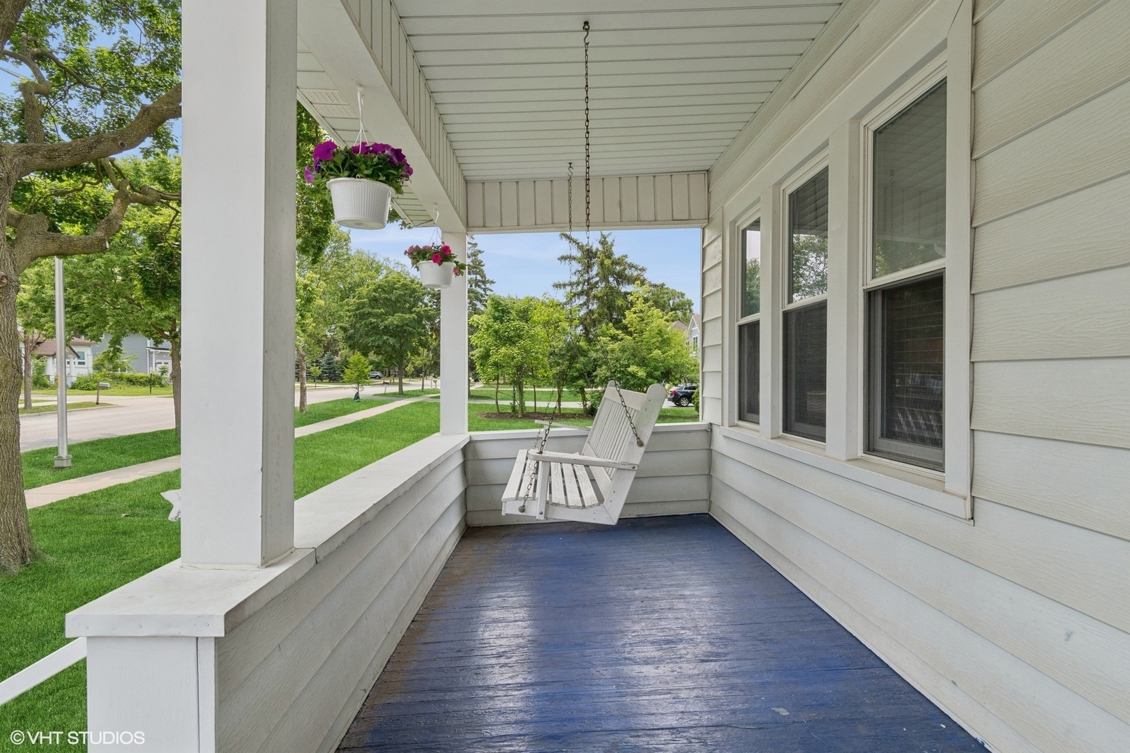 Property Photo:  420 Blackhawk Drive  IL 60559 