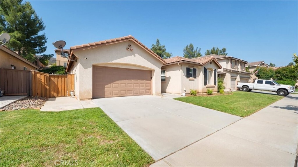 Property Photo: 32059 Poppy Way CA 92532