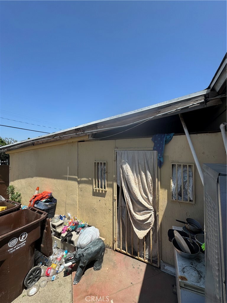 Property Photo: 1509 S. Burris Ave CA 90221