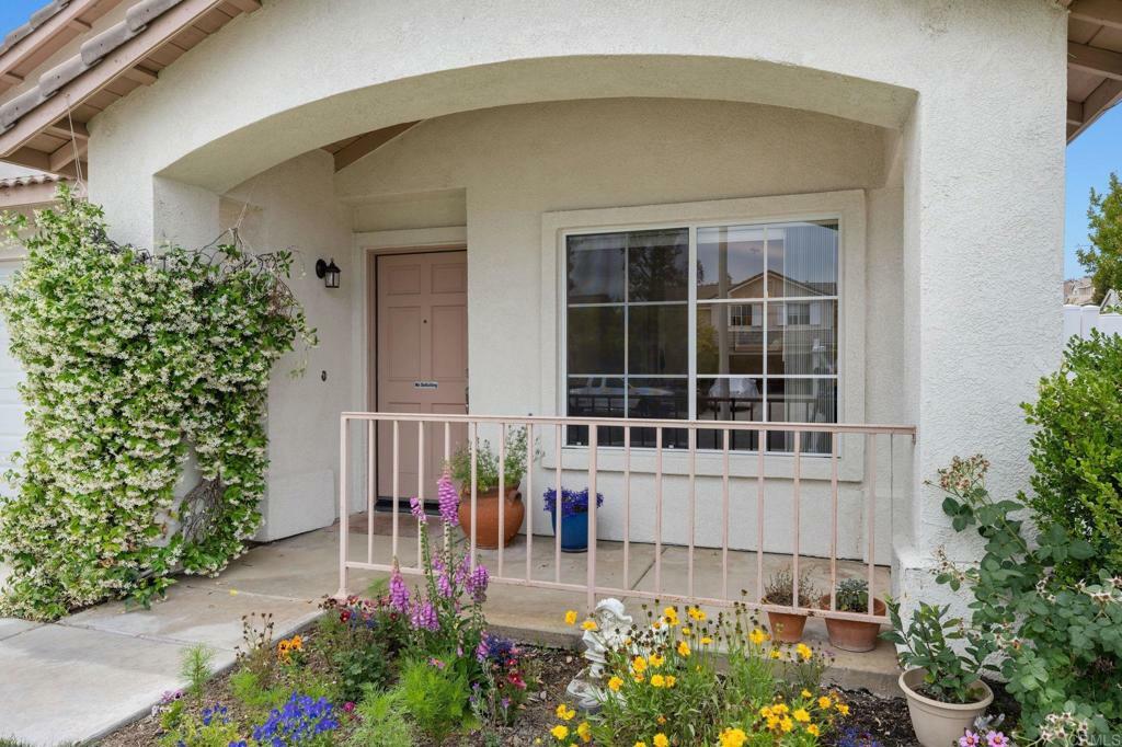 Property Photo: 43765 Corte Amaya CA 92592