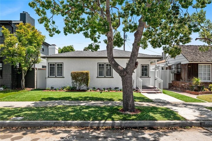 Property Photo:  292 Covina Avenue  CA 90803 
