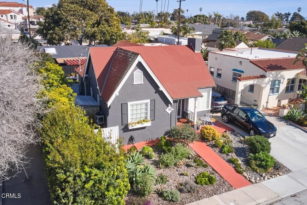 Property Photo: 62 66 San Clemente Street CA 93001