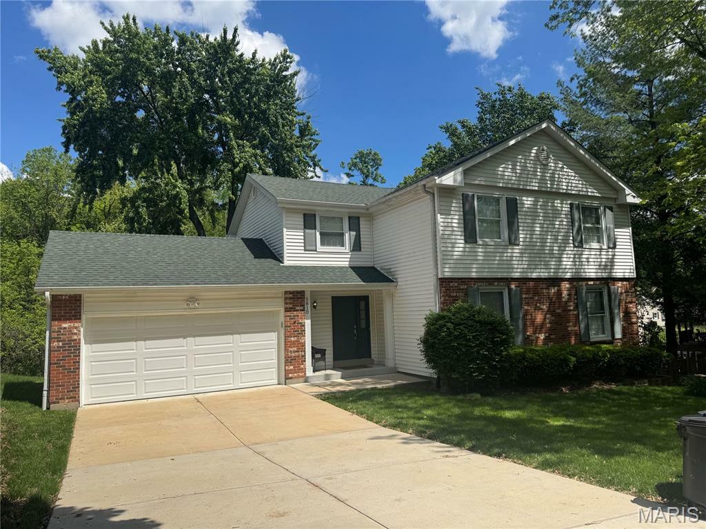 Property Photo: 5810 White Pine Drive MO 63129