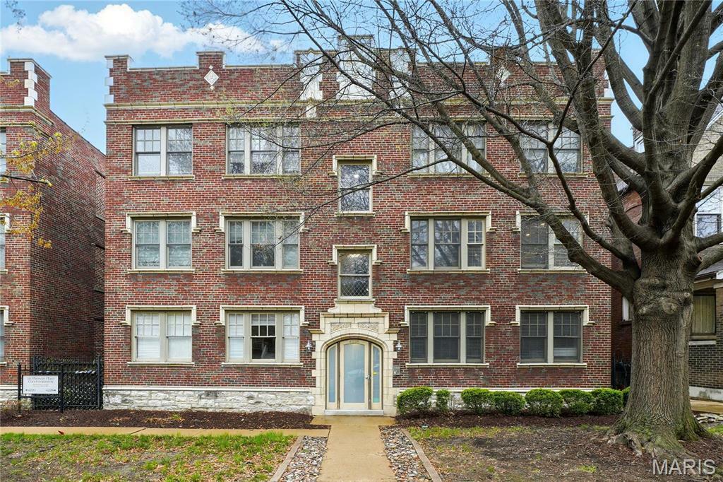 4228 McPherson Avenue 212  St Louis MO 63108 photo