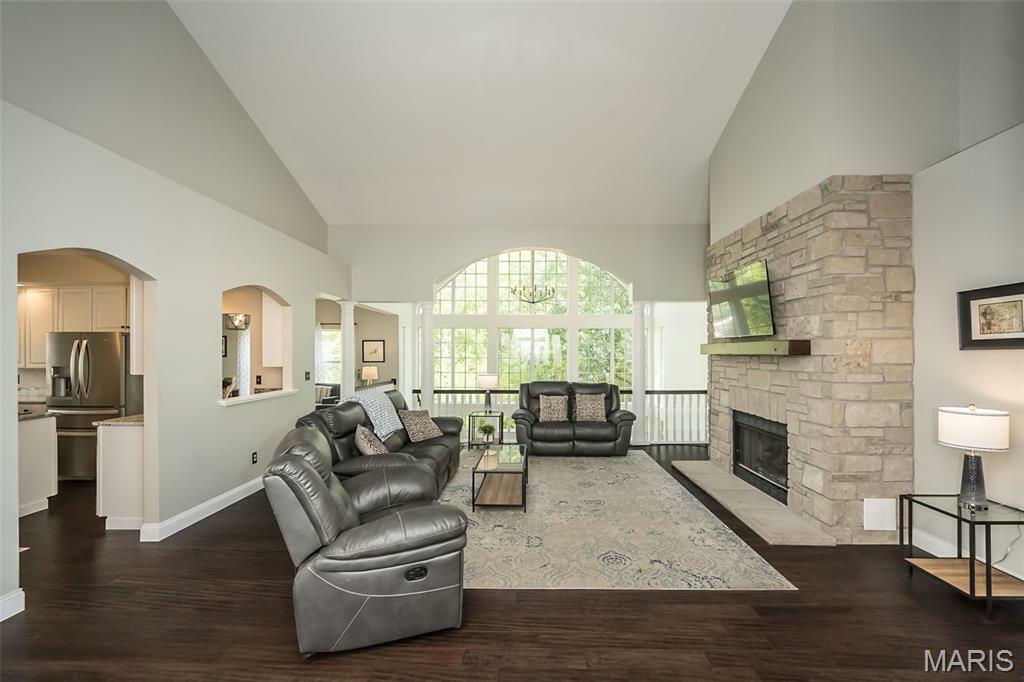 Property Photo:  510 Autumn Oaks Drive  MO 63021 