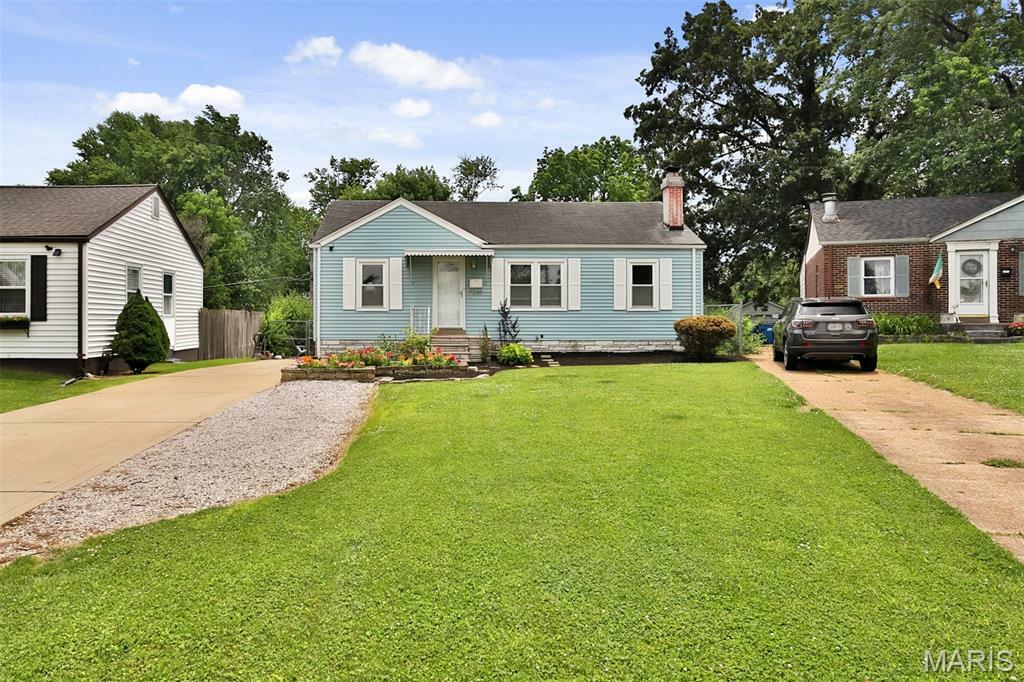 Property Photo: 9248 Southview Lane MO 63123