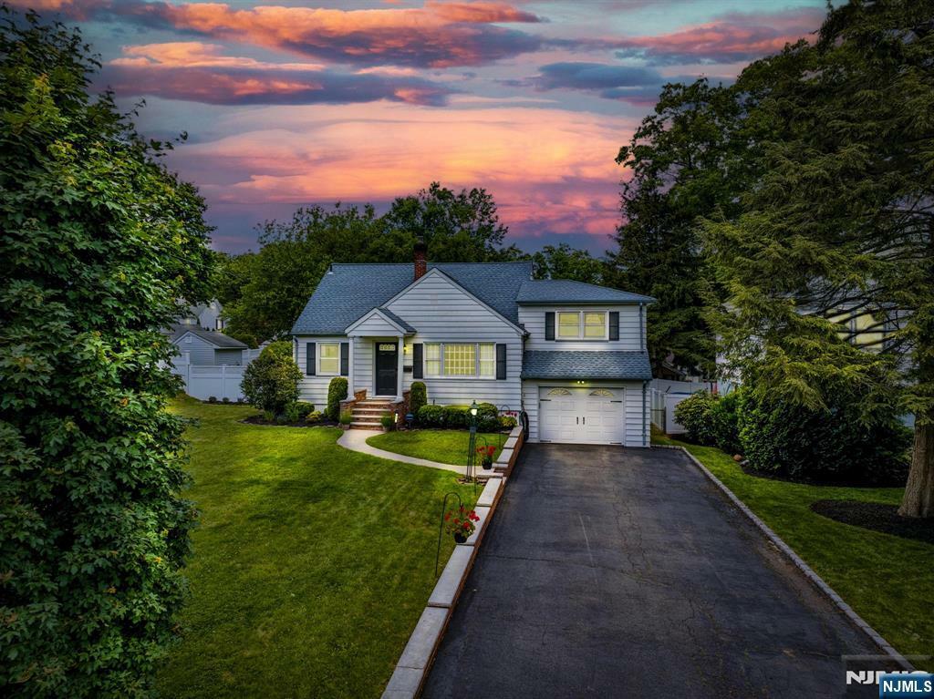 77 Lee Avenue  Hawthorne NJ 07506 photo
