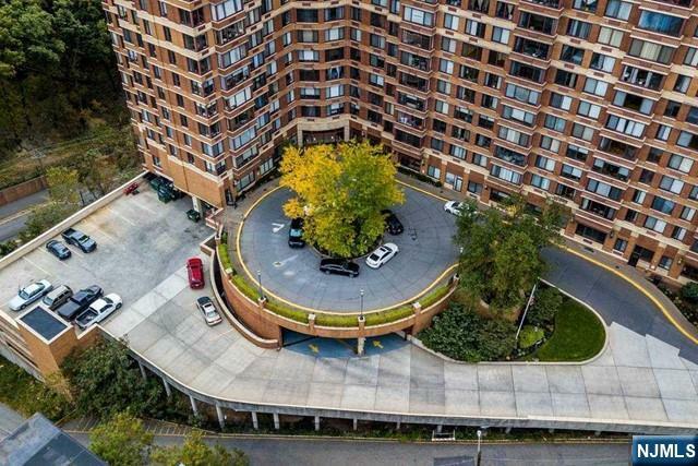 Property Photo:  100 Old Palisade Road 2507  NJ 07024 