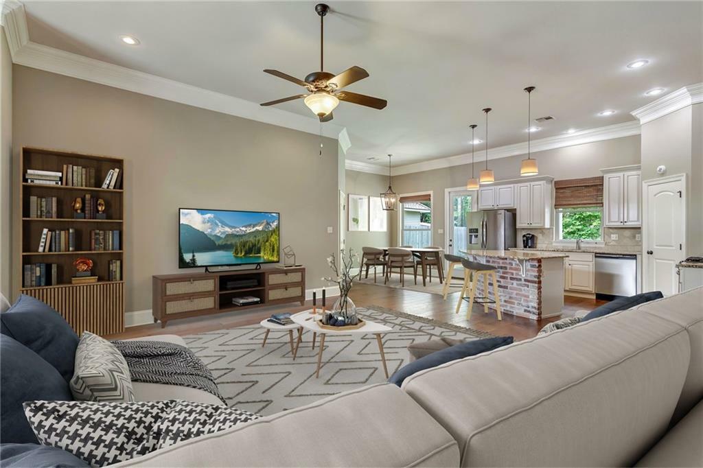 Property Photo: 552 Bateleur Way LA 70435