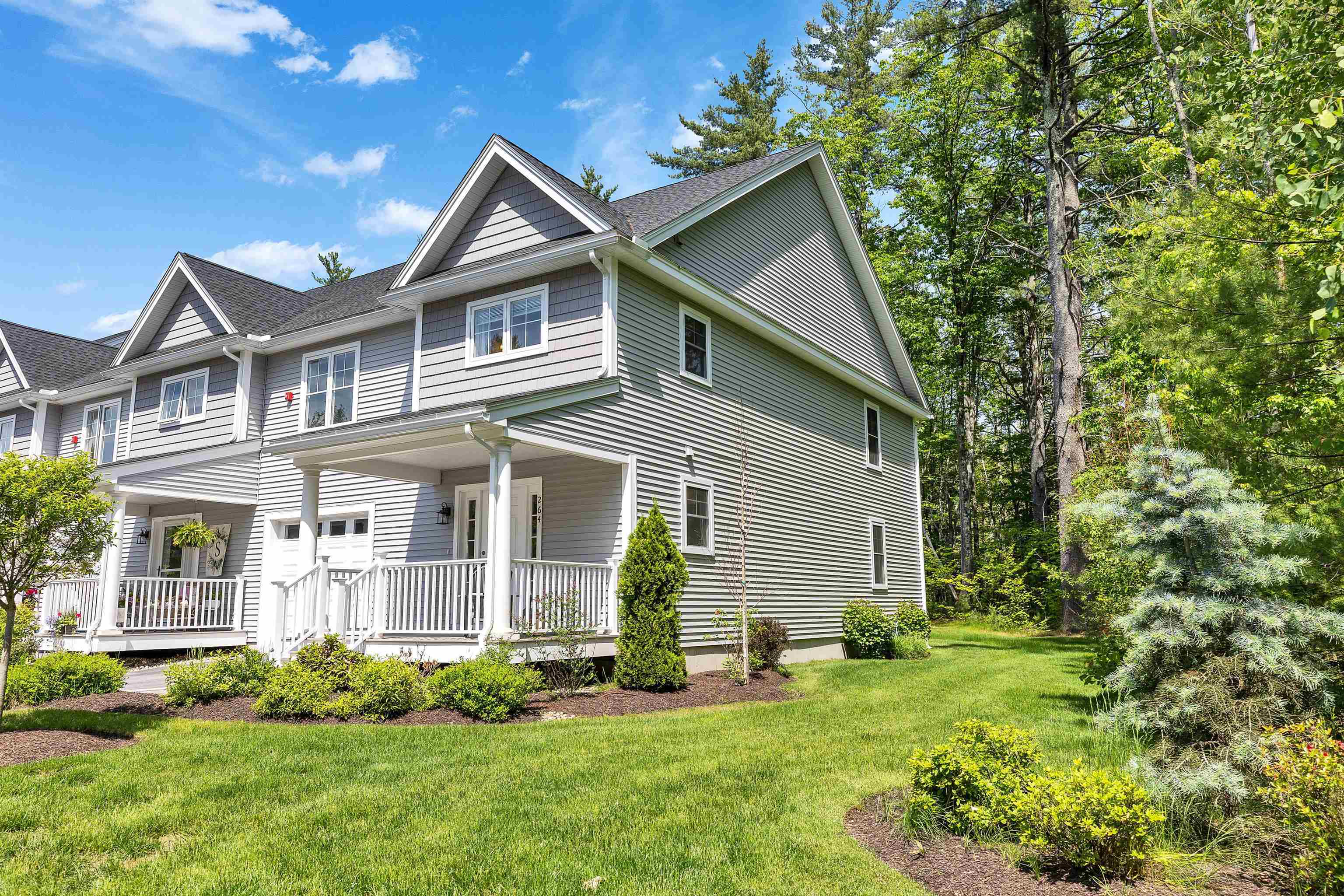Property Photo: 264 Woodview Way Way NH 03102