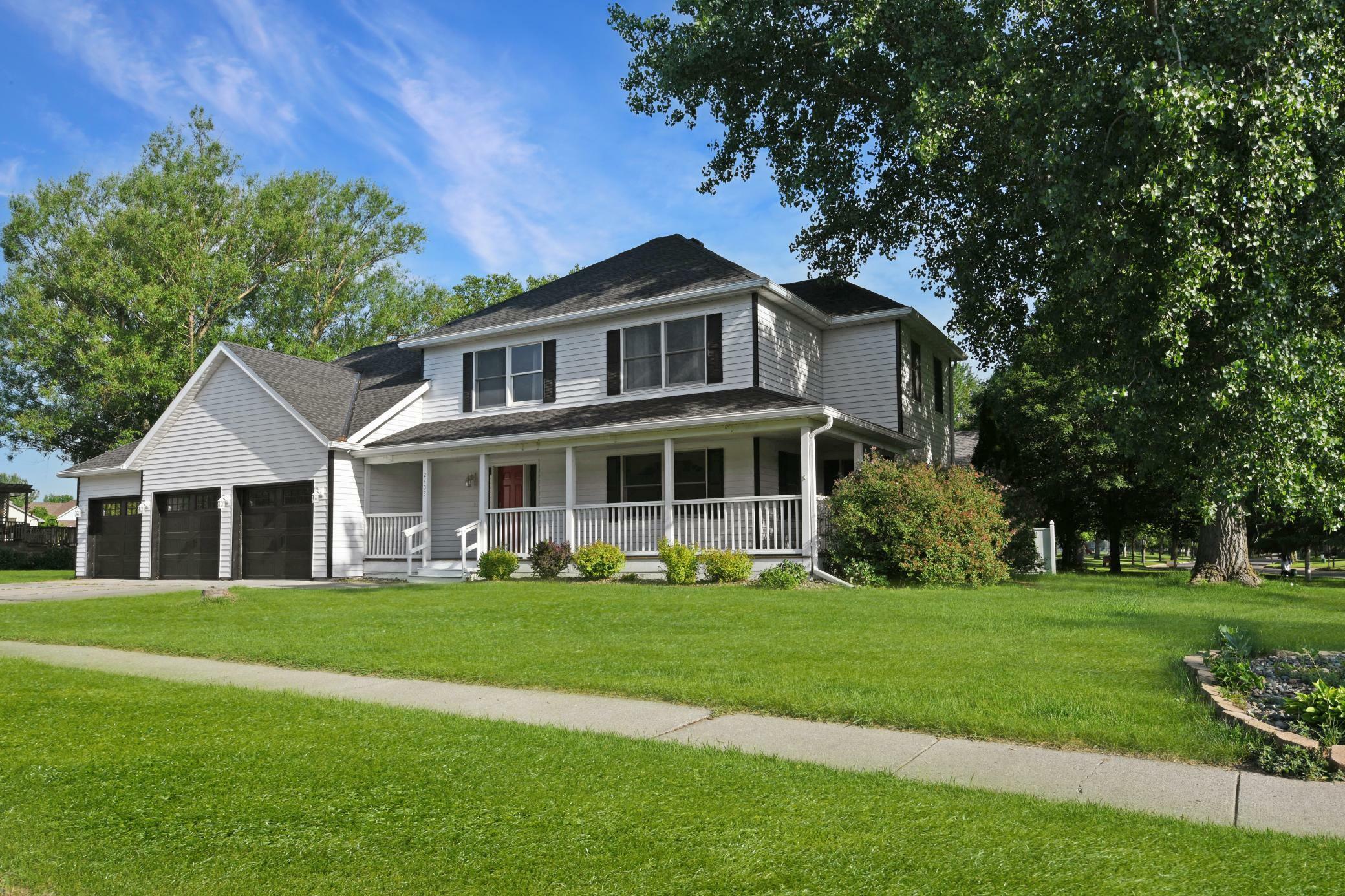 Property Photo: 2403 Goettens Way MN 56301