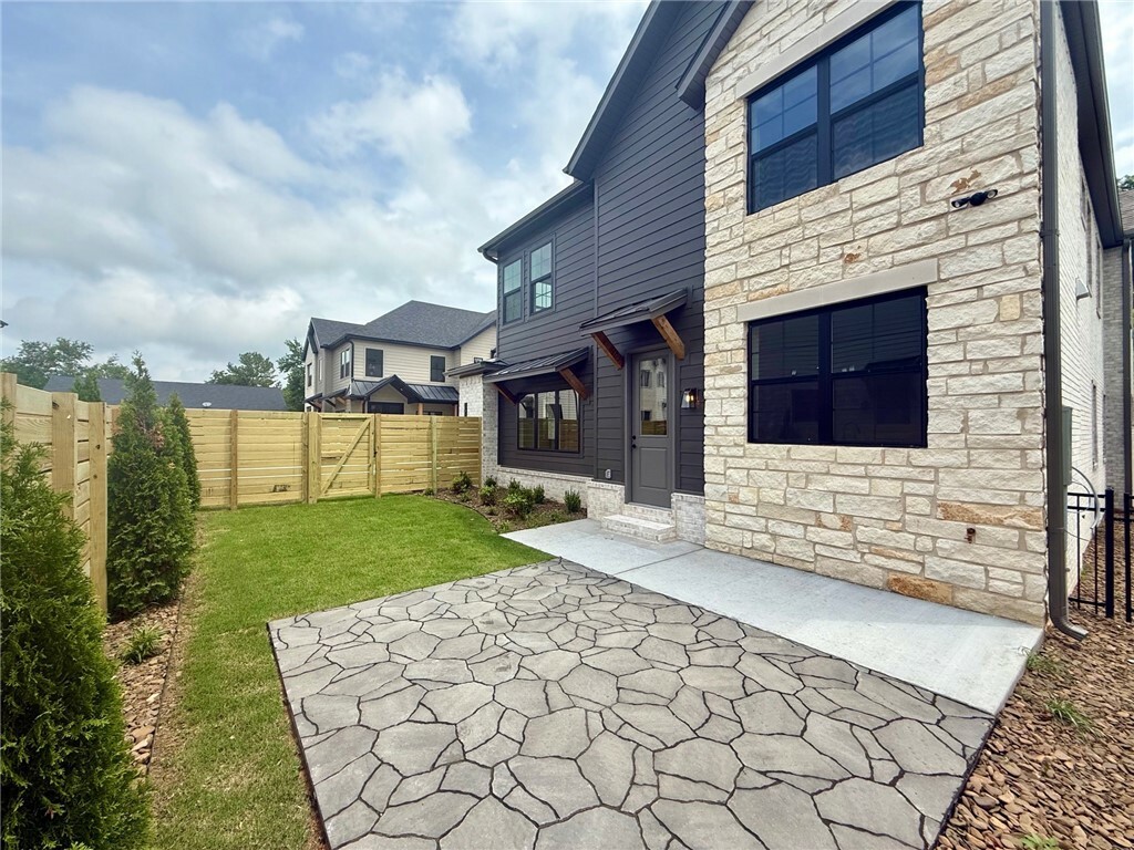 Property Photo: 1312 Bella Vista Road AR 72712