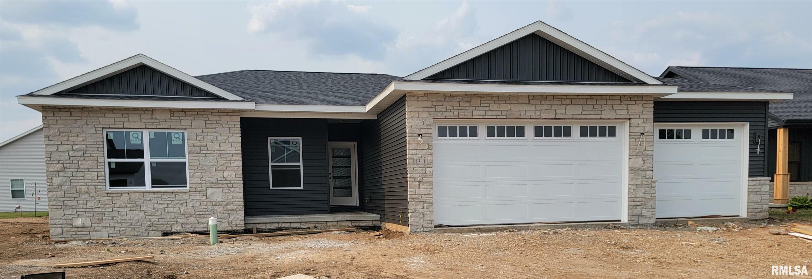 1311 Hillcrest Drive  Chillicothe IL 61523 photo