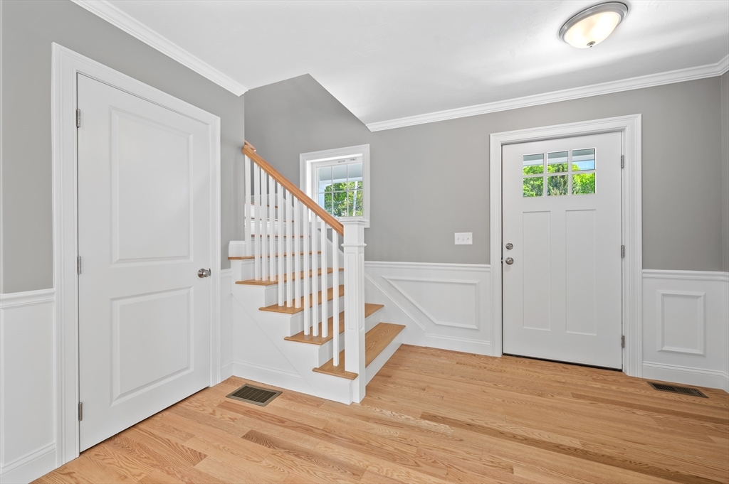Property Photo: 233 West Mountain Street MA 01606