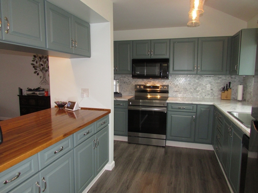 Property Photo:  101 South Avenue 202  MA 02703 