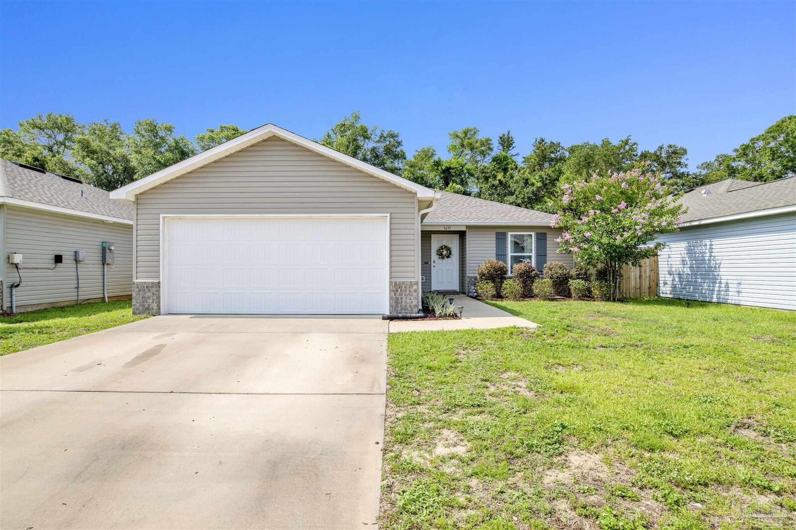 Property Photo:  1633 Addies Way  FL 32534 