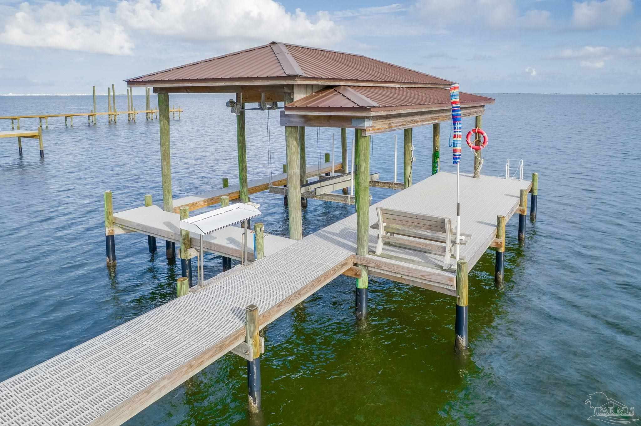 Property Photo: 6013 Emerald Sound Dr FL 32563