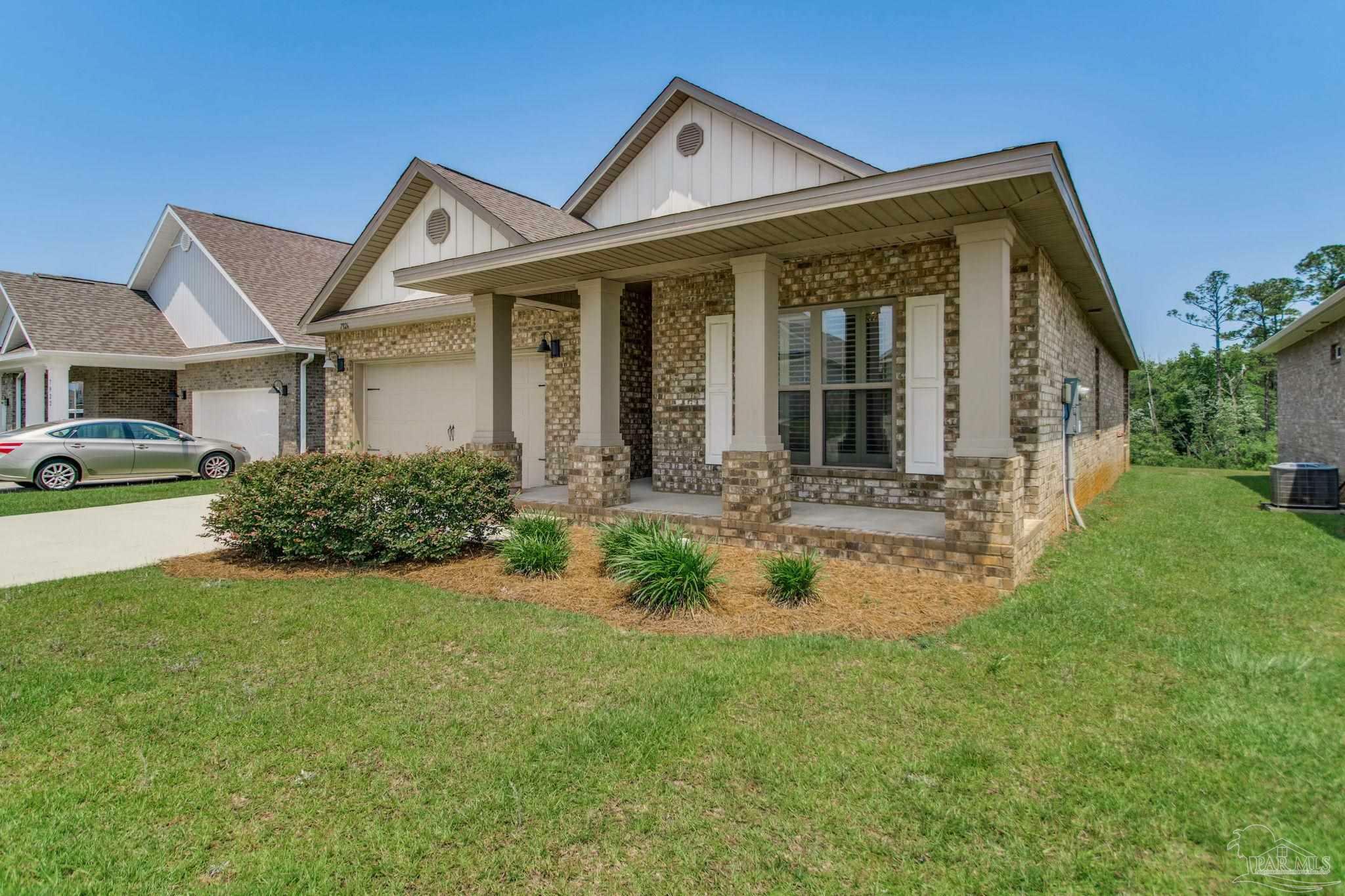 Property Photo: 7926 Burnside Loop FL 32526