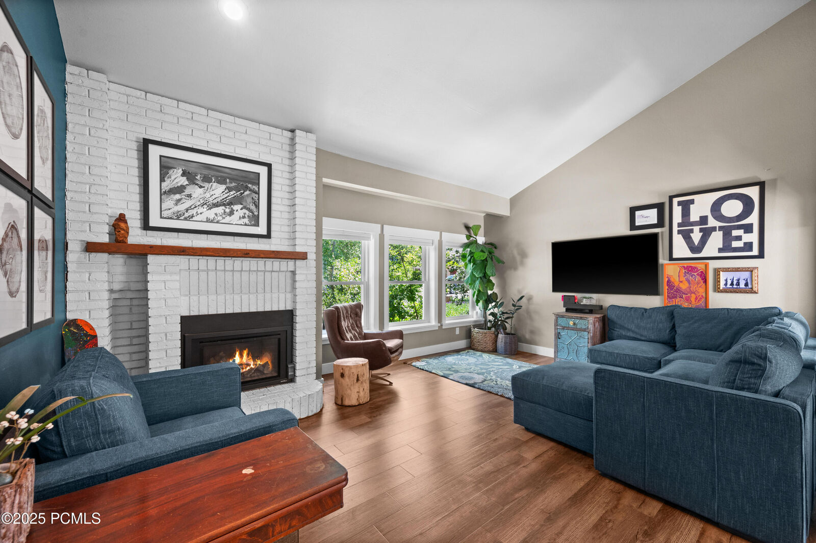 Property Photo:  5825 Kingsford Avenue  UT 84098 