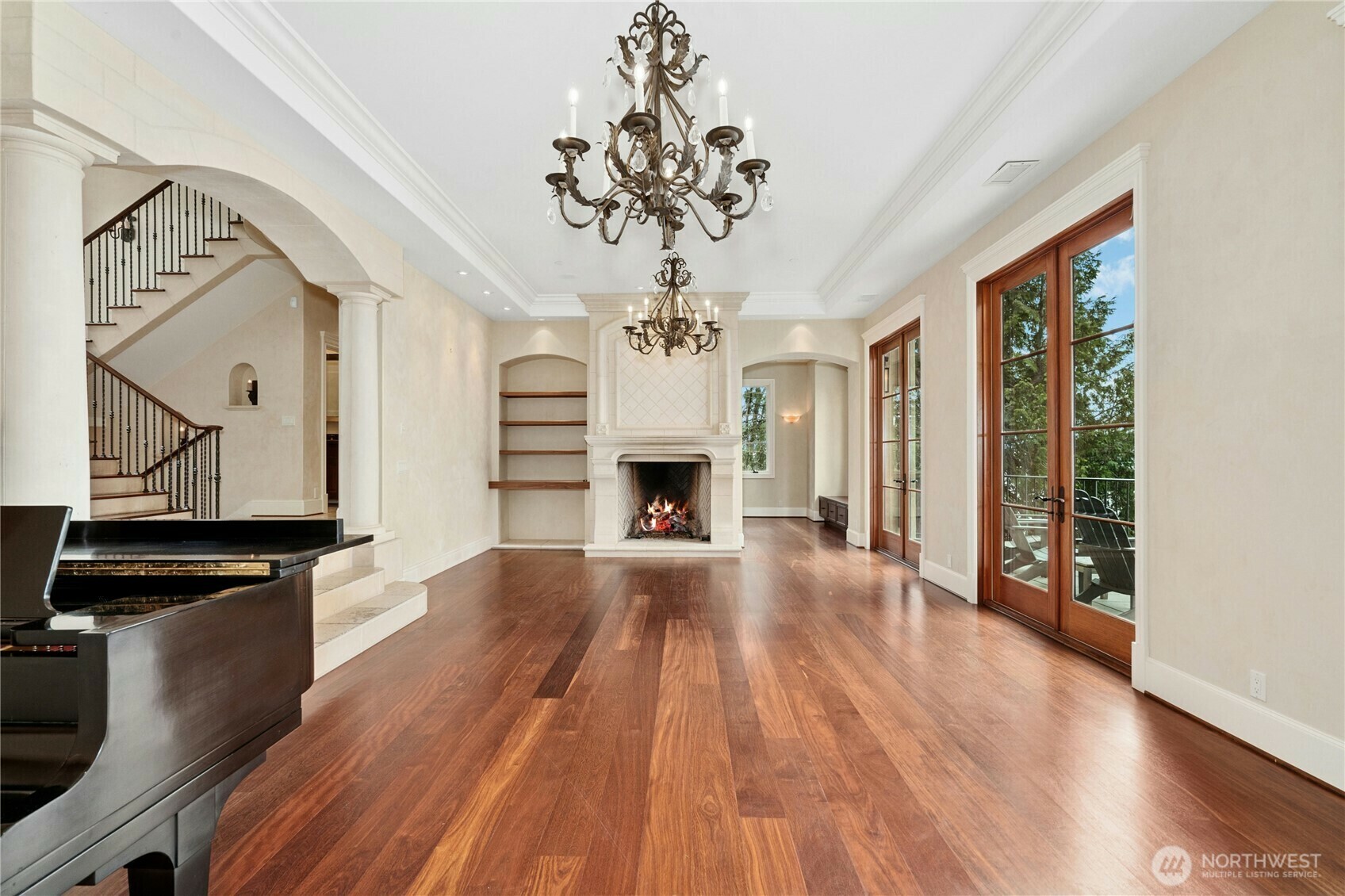 Property Photo: 11601 Holmes Point Drive NE WA 98034