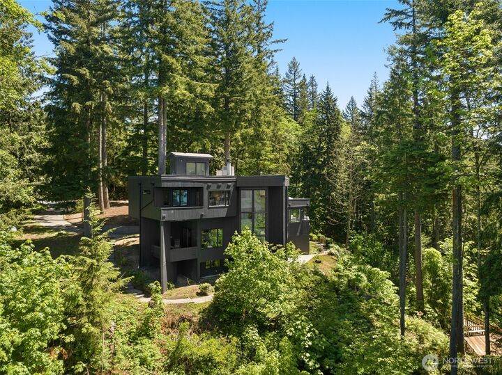 Property Photo: 27541 SE 154th Place WA 98027