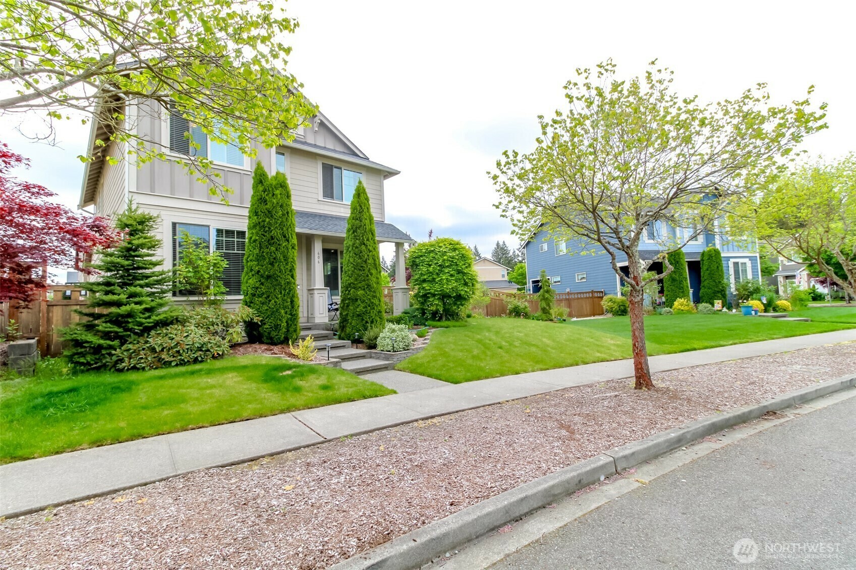 Property Photo:  606  Sandalwood Dr  SW  WA 98502 