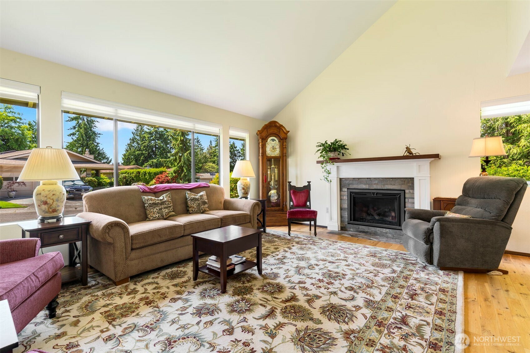 Property Photo: 924 S 245th Place WA 98198