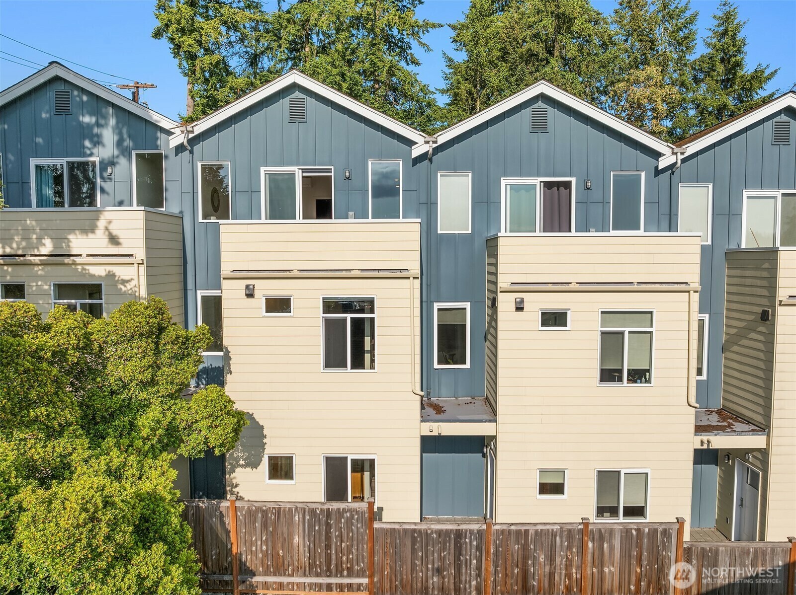 Property Photo:  409 NE 155th Street C  WA 98155 