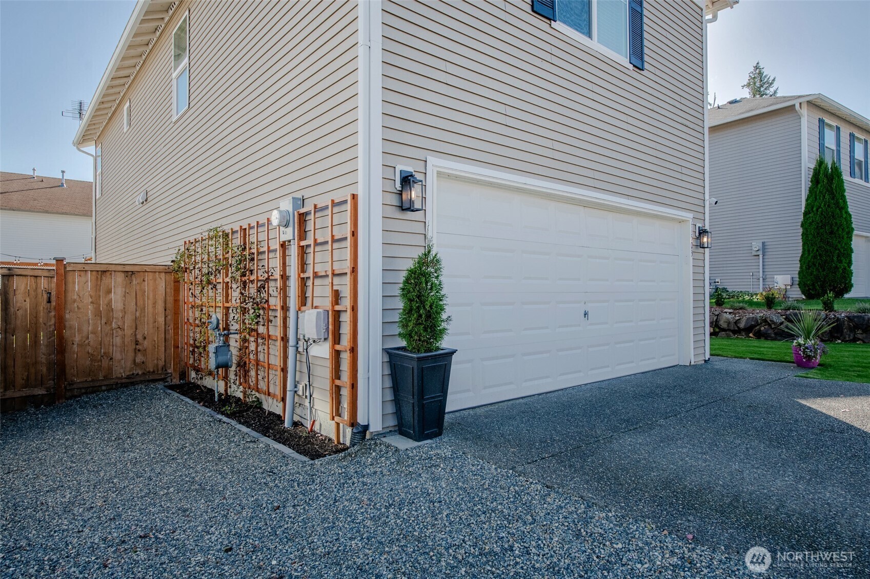Property Photo: 21503 SE 299th Way WA 98042