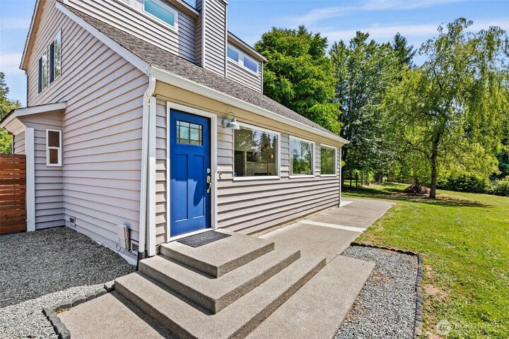 Property Photo: 12427 251st Avenue SE WA 98272