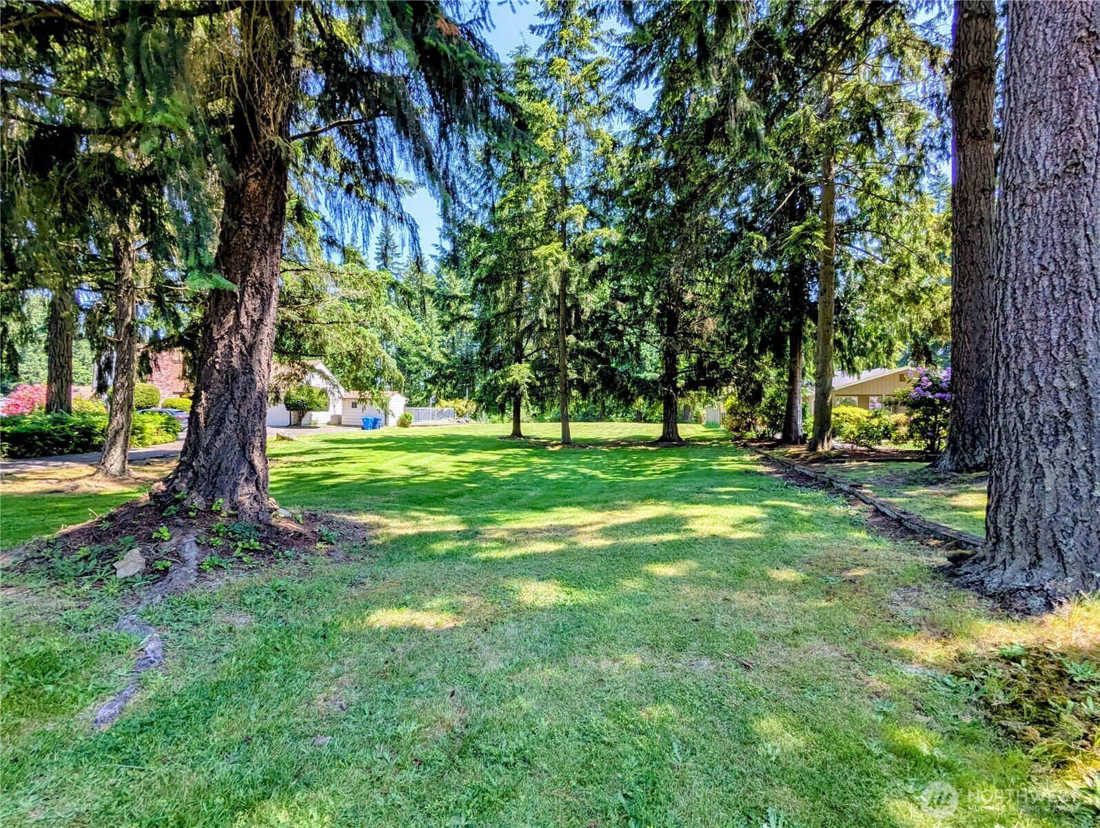 Property Photo: 73 Xx 25th Avenue E WA 98404