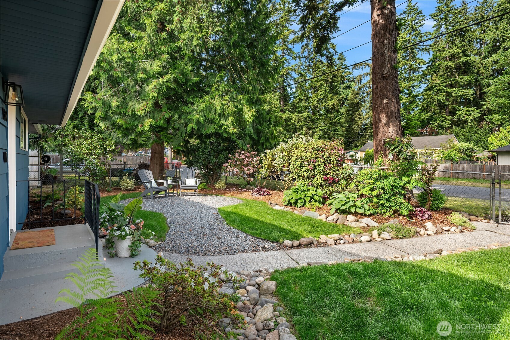 Property Photo: 13717 Stone Avenue N WA 98133