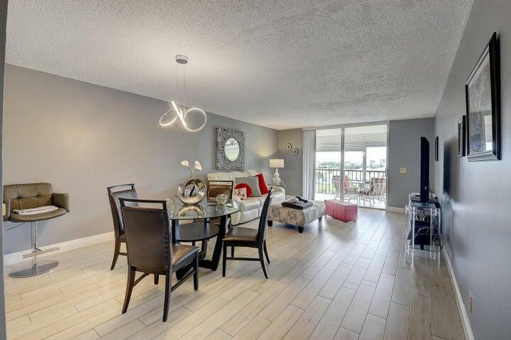 Property Photo: 14723 Cumberland Drive 406 FL 33446