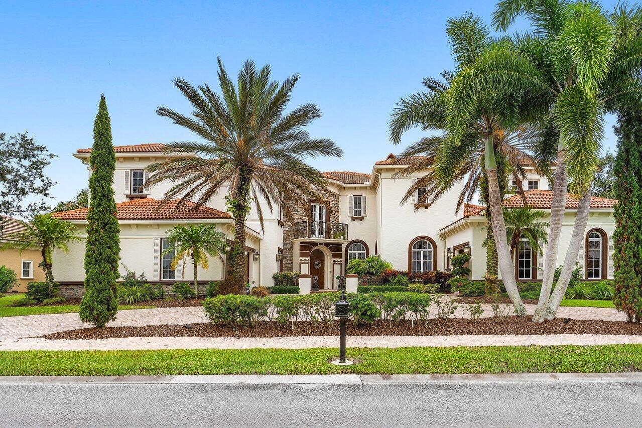 Property Photo: 126 SE Mira Lavella FL 34984