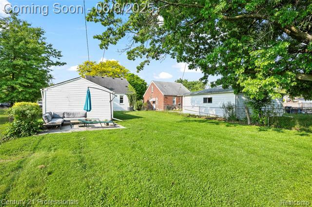 Property Photo:  22601 Colony Street  MI 48080 