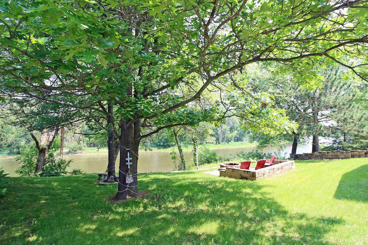 Property Photo: 302 Lakeshore Drive WI 53506