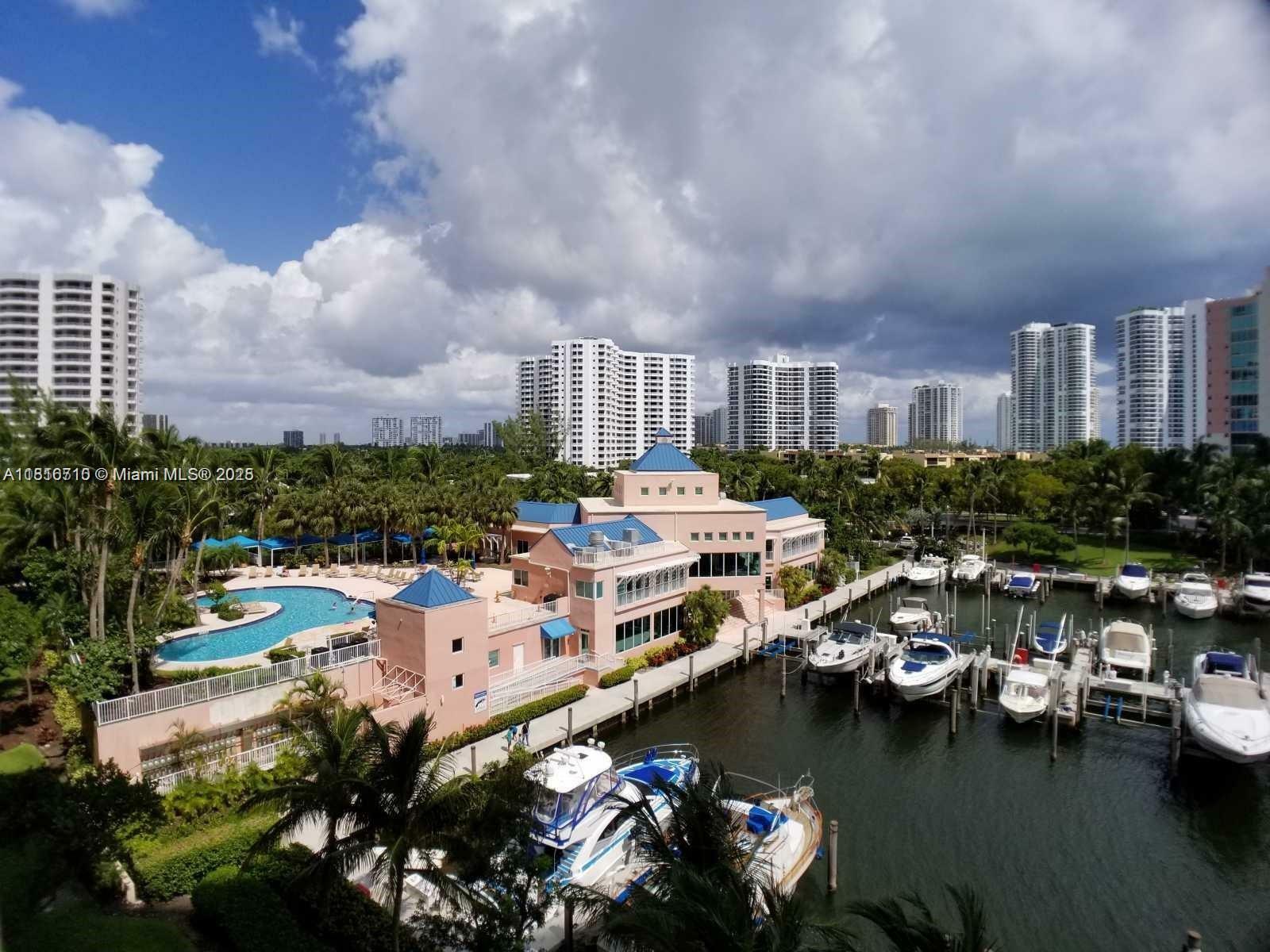 Property Photo: 3340 NE 190th St 608 FL 33180