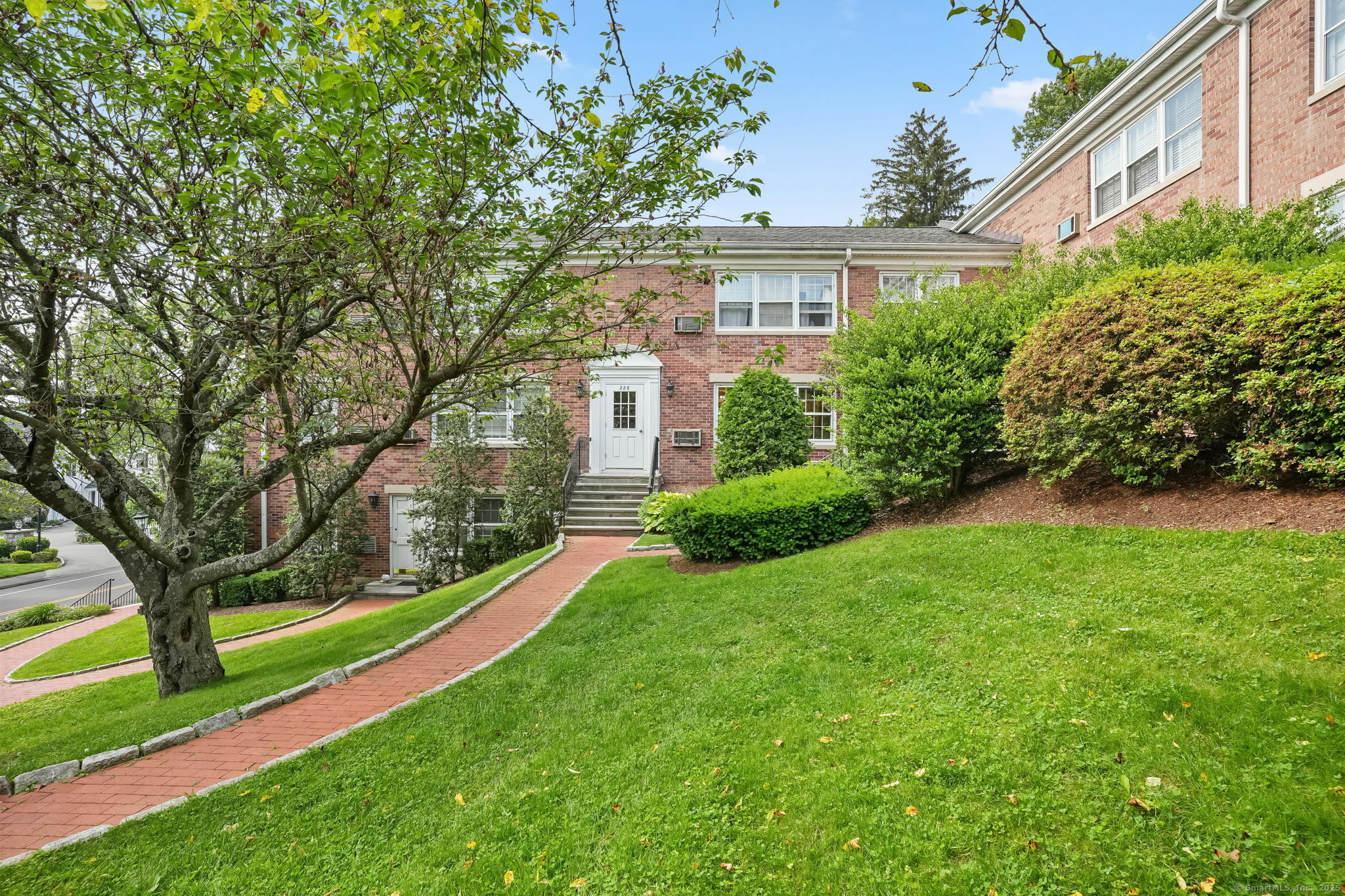 Property Photo: 226 Park Street Apt 4 CT 06840
