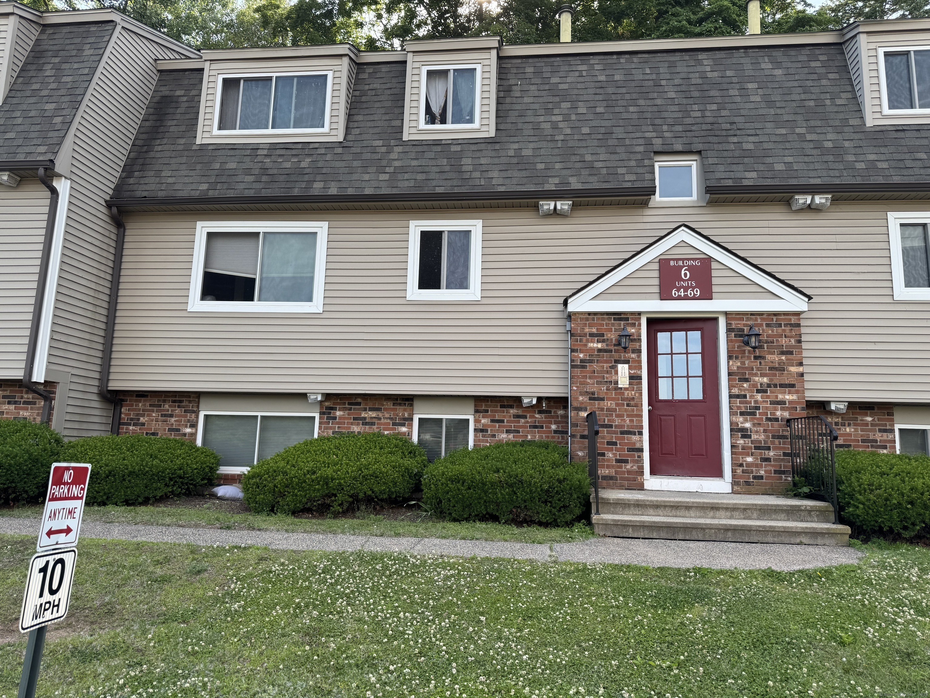 Property Photo: 68 Evergreene 68 CT 06492
