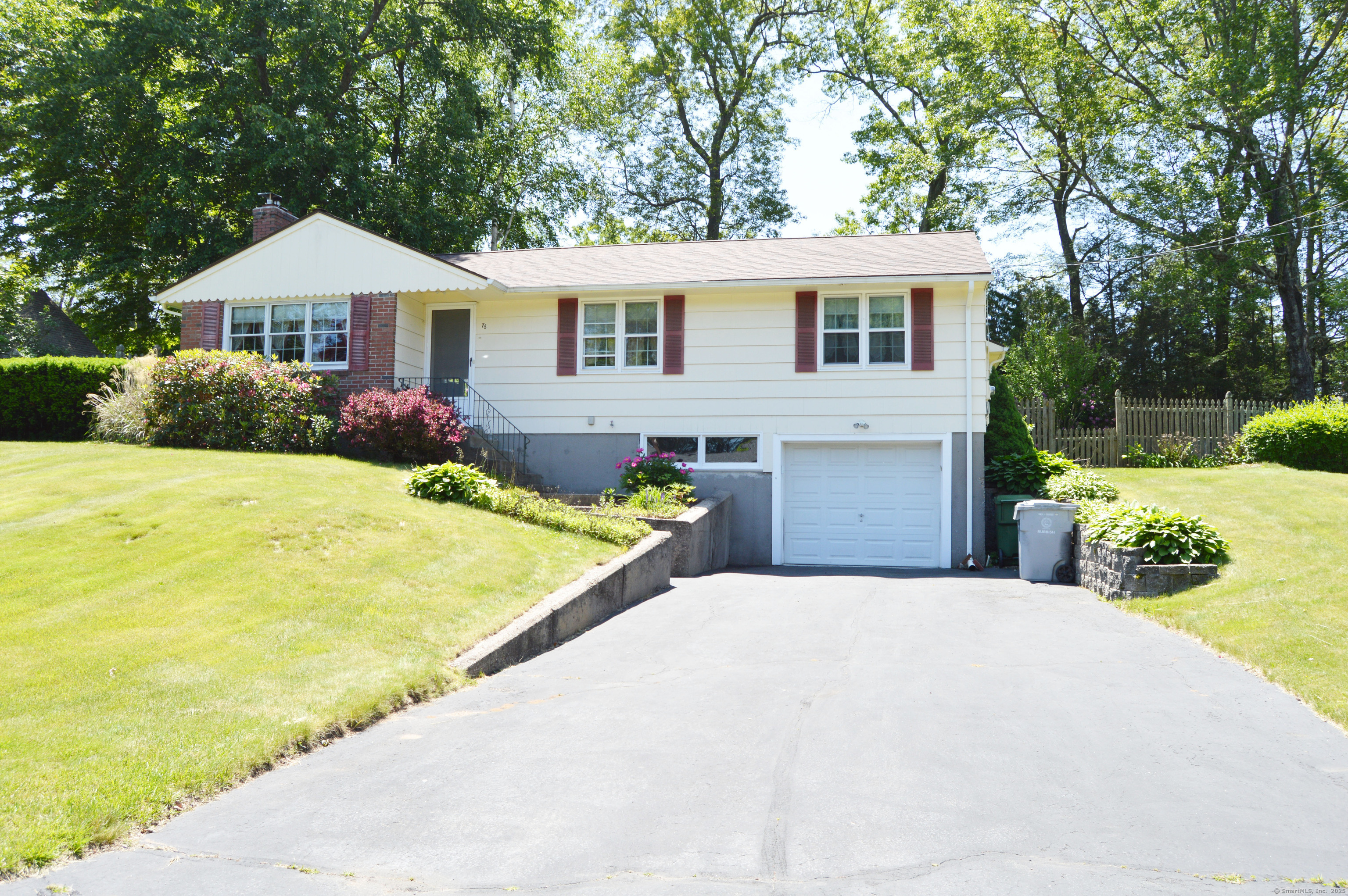 76 Country Lane  Bristol CT 06010 photo