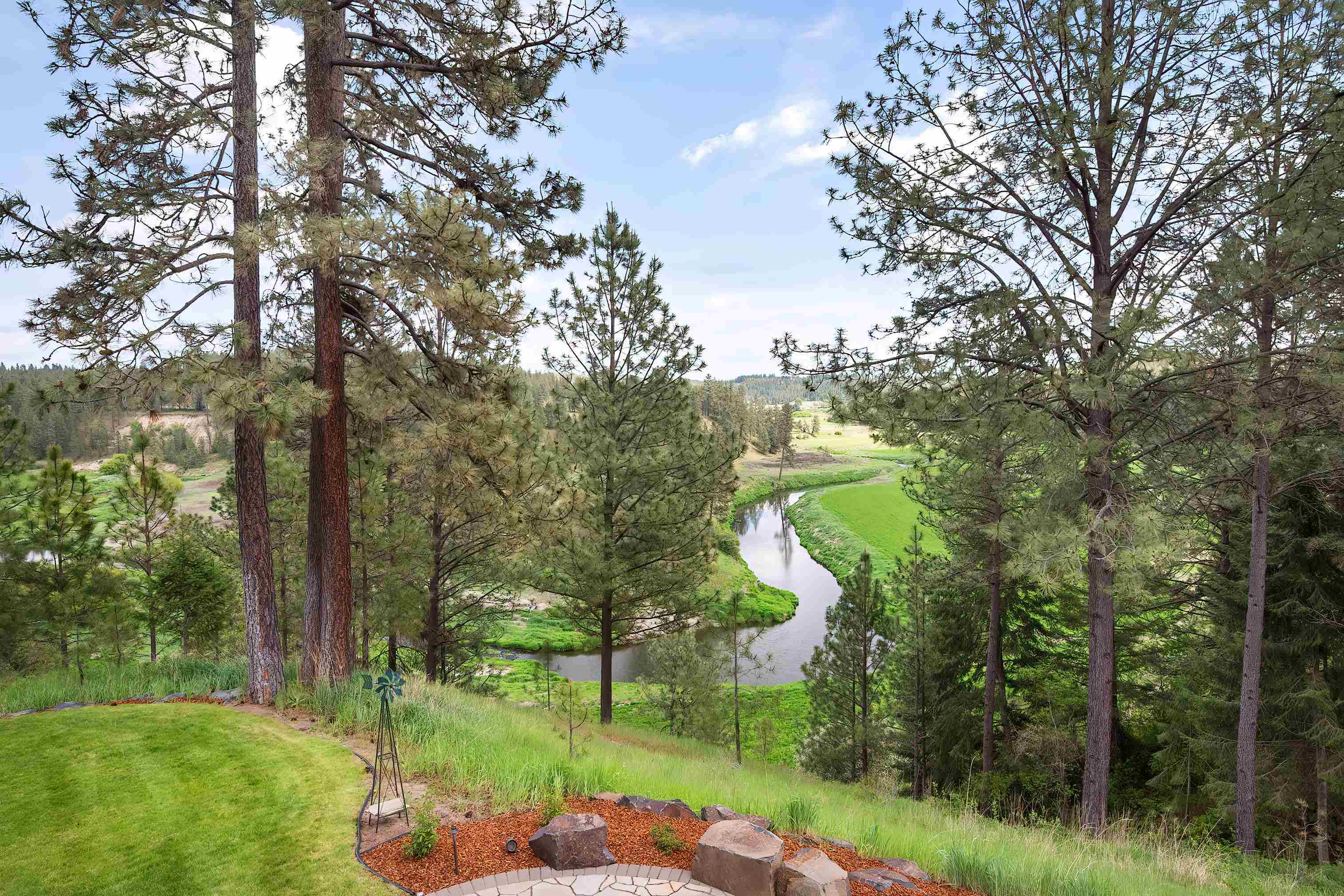 Property Photo: 13411 S Bluegrouse Ln WA 99224