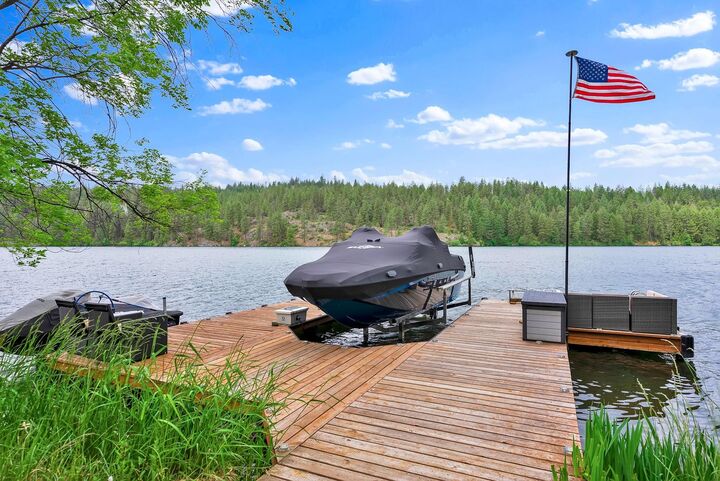 Property Photo: 6533 D Lois Way WA 99026