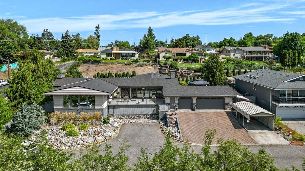 Property Photo:  1516 W Cora Ave  WA 99205 