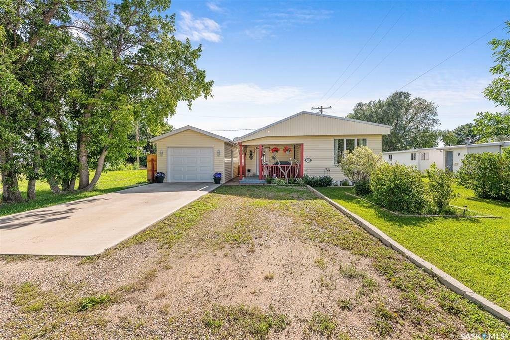 Property Photo: 116 Larch Street SK S0H 0S0